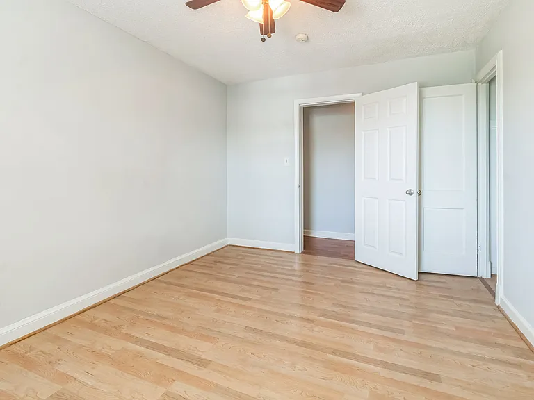 1608 West St SE — Photo 12