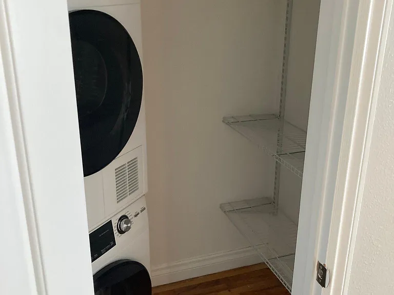 1926 S Shenandoah St #7 — Photo 6