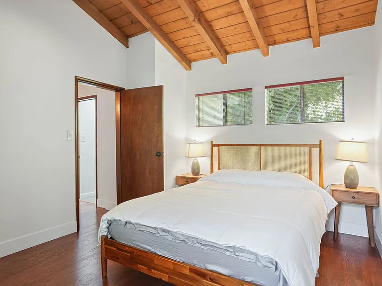 1745 W Silver Lake Dr — Photo 52