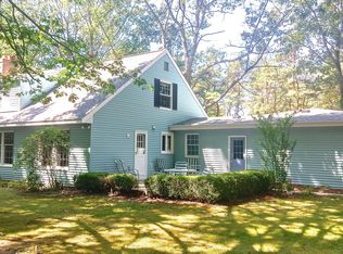 16416 Oakleaf Ct, Holland, MI 49424