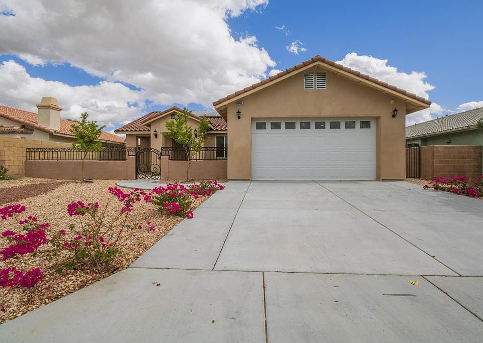 1st image of 33450 Cathedral Canyon Dr