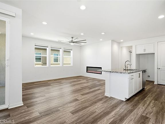 4th image of 32609 Brunello Way