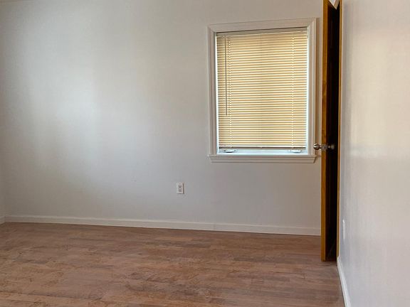 3rd image of 143-51 Franklin Ave Floor 1
