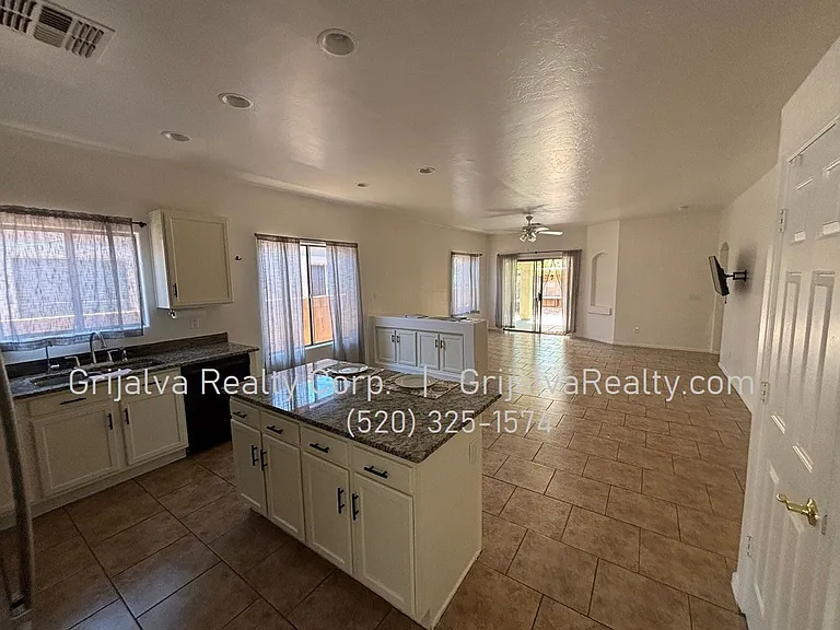182 E Corte Rancho Dorada — Photo 4