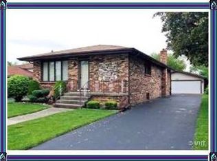 17843 Hickory St, Lansing, IL 60438