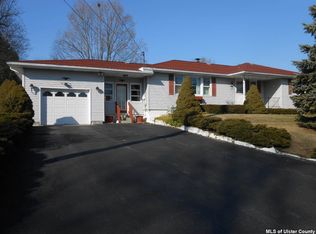 121 Chapel Hill Rd, Lloyd, NY 12528