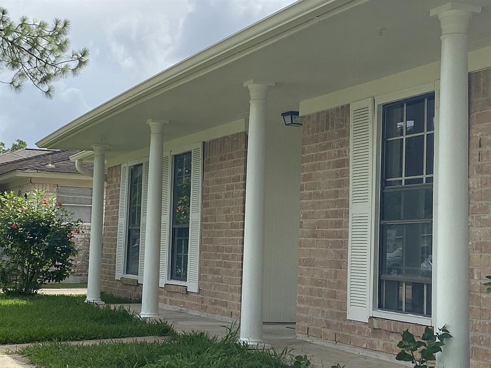 1st image of 1103 Newport Blvd