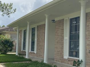 1103 Newport Blvd, League City, TX 77573