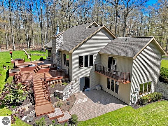 2nd image of 4556 S Birch Ln