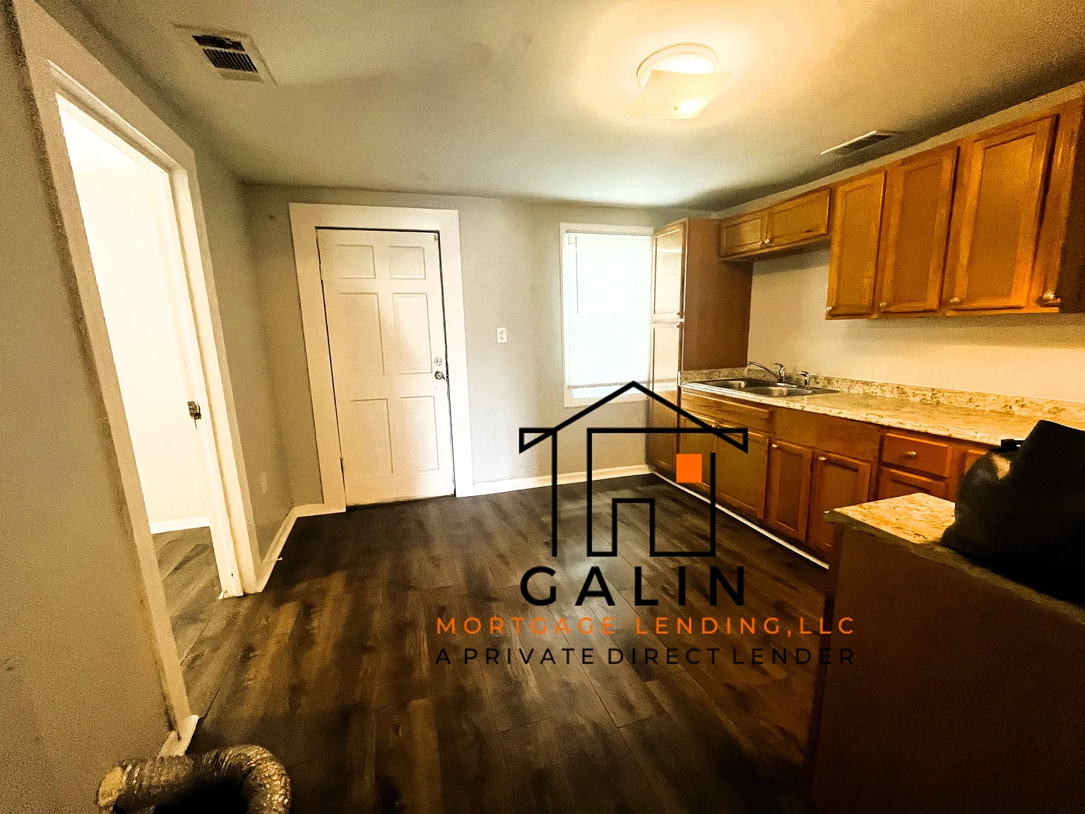 3 bed, 988 sqft, $1,650 — Photo 3