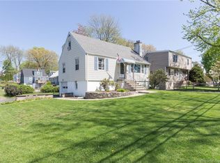 6 Richelieu St, Norwalk, CT 06850