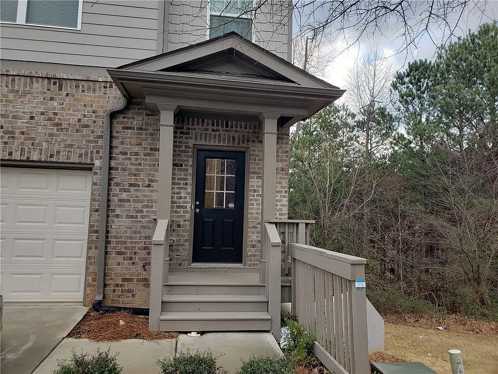 3 bed, 2.5 bath, 1710 sqft, $2,150 — Photo 1
