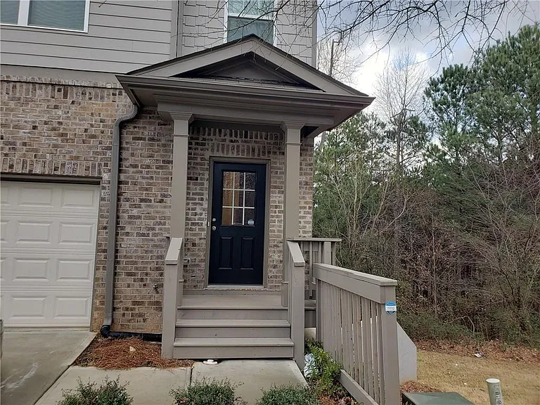 2725 Daybreak Ct — Photo 1