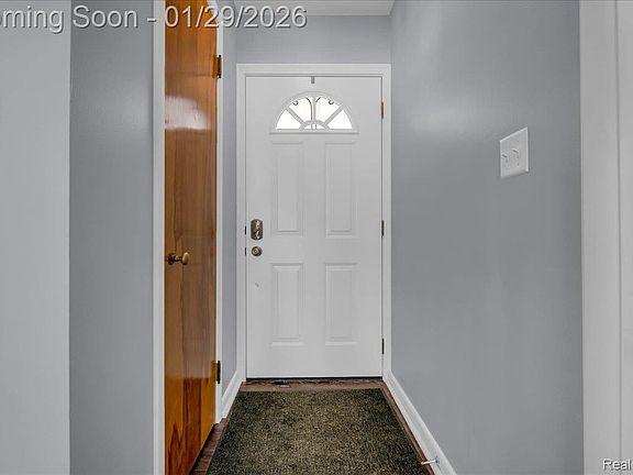 4th image of 62 Barrington Rd