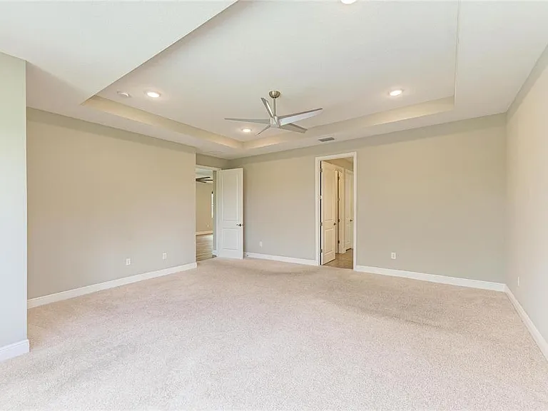 4745 Antrim Dr — Photo 42