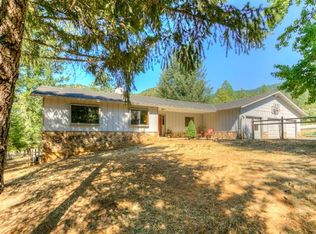 118 Devon Dr, Grants Pass, OR 97527
