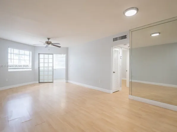 1651 NE Miami Gardens Dr APT 204, North Miami Beach, FL 33179