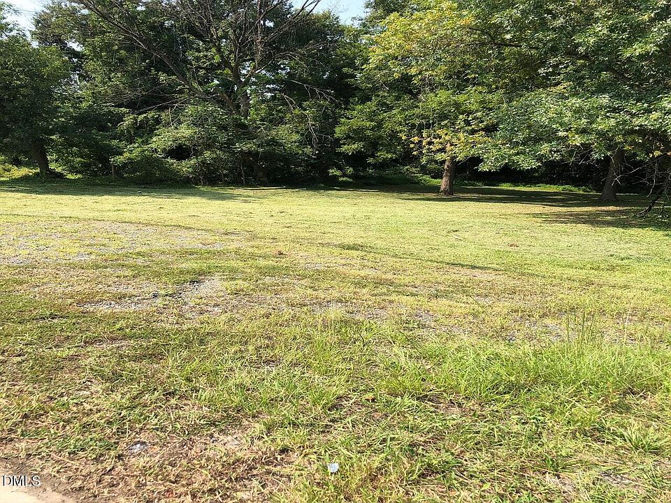 2nd image of 1820 S Miami Blvd