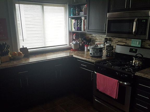 4th image of 3048 Indianola Ave #3048-50