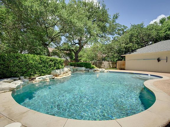 4th image of 9104 Westerkirk Dr