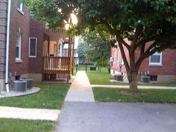Deck and private courtyard