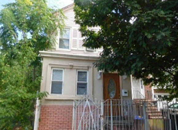 1st image of 572 1/2 S 18th St