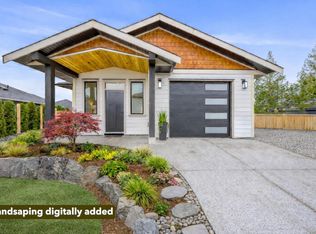 865 Grumman Pl #Sl2, Comox, BC V9M 4H9