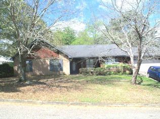 141 Valley View Dr, Enterprise, AL 36330