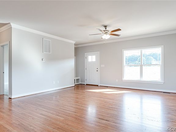 4th image of 335 Cedar Vw