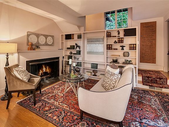 4th image of 10304 SE 28th St