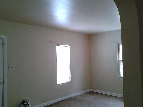 2nd image of 842 Louisiana St