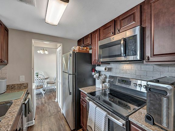 5th image of 1100 Wheat St APT 709