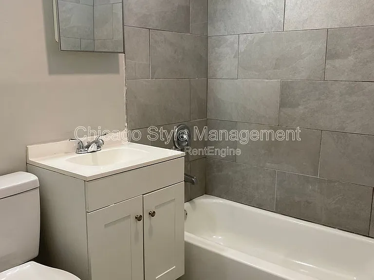725 Sibley Blvd — Photo 3