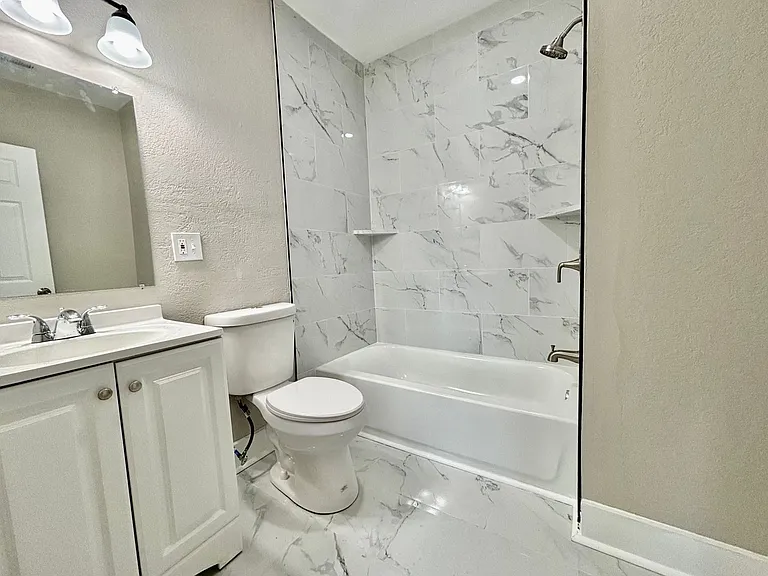 3842-3844 Brooklyn Avenue — Photo 7