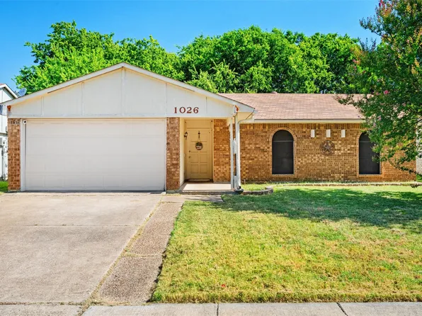 1026 Santa Fe Trl, Grand Prairie, TX 75052