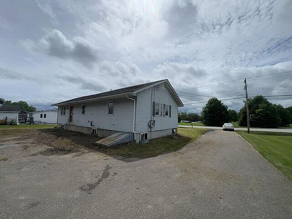 5th image of 324 Stinson Street
