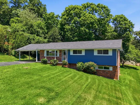 15 Holiday Ln, Chattanooga, TN 37415
