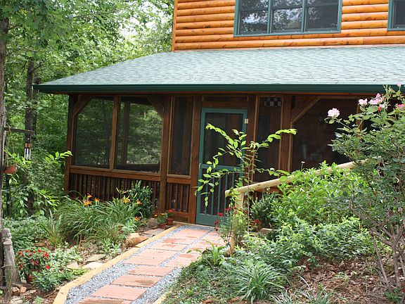 Terrace apt w/ 2 BR/2baths