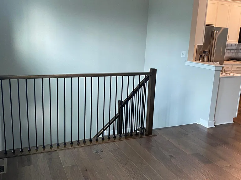 913 E 16th St — Photo 25
