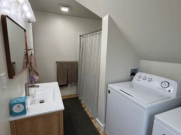 88 Camp St — Photo 10