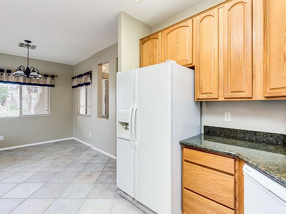 5th image of 2575 E Brooks St