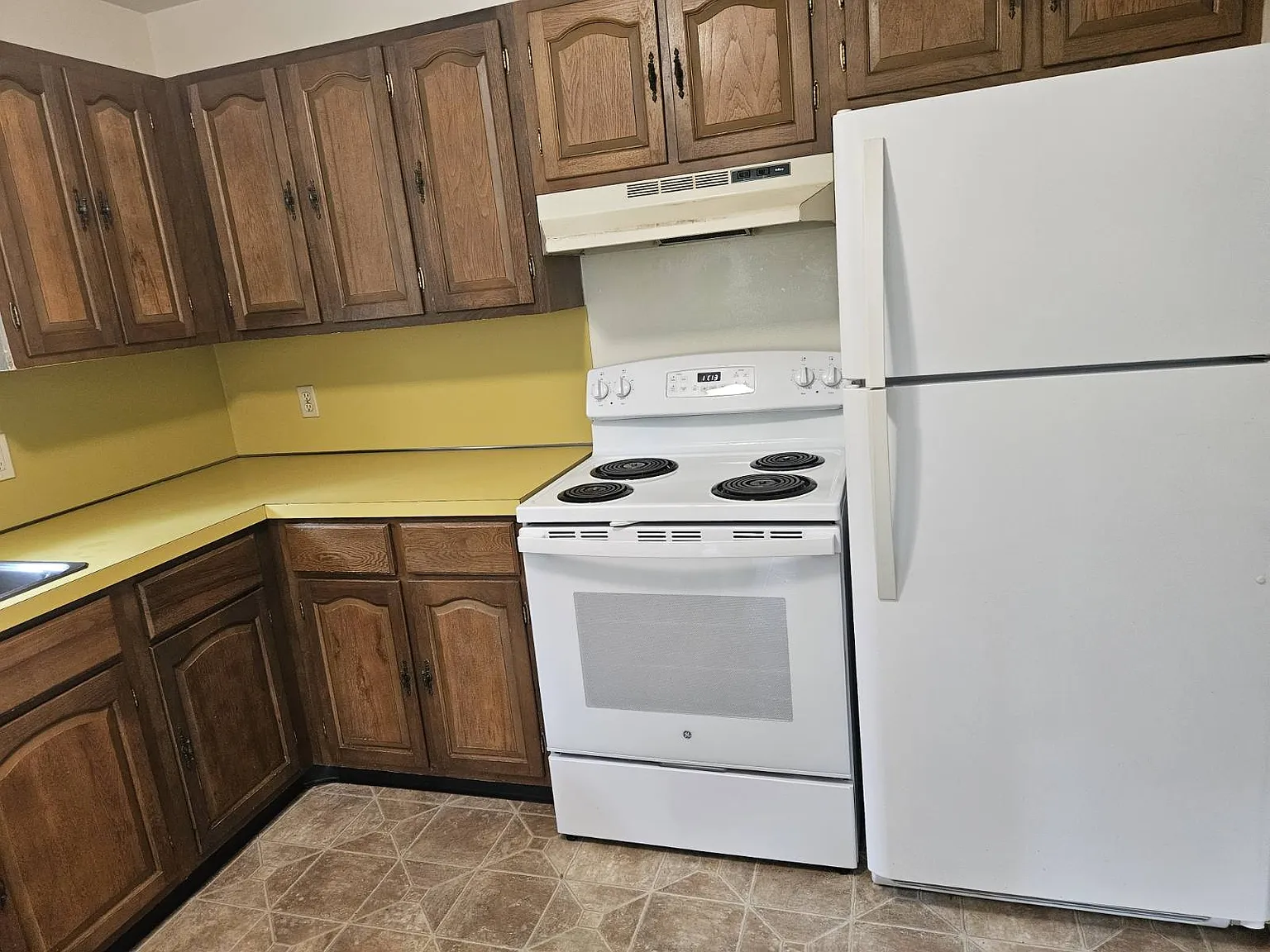 3 bed, $2,300 — Photo 4