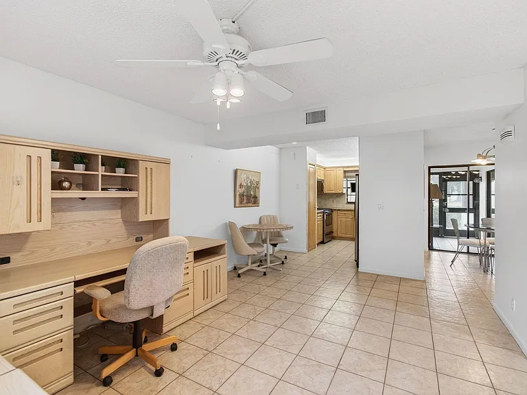 5851 Parkwalk Dr — Photo 32