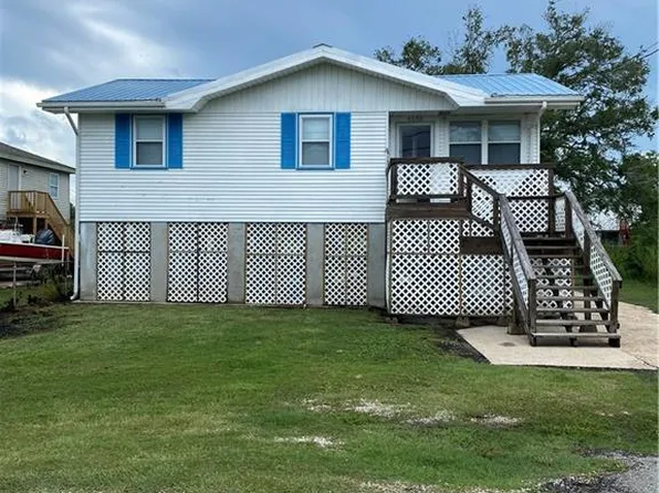 5550 Fisher St, Lafitte, LA 70067