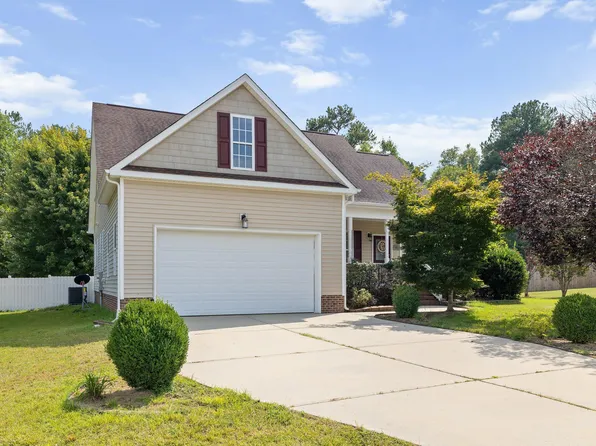 541 Spruce Meadows Ln, Willow Spring, NC 27592