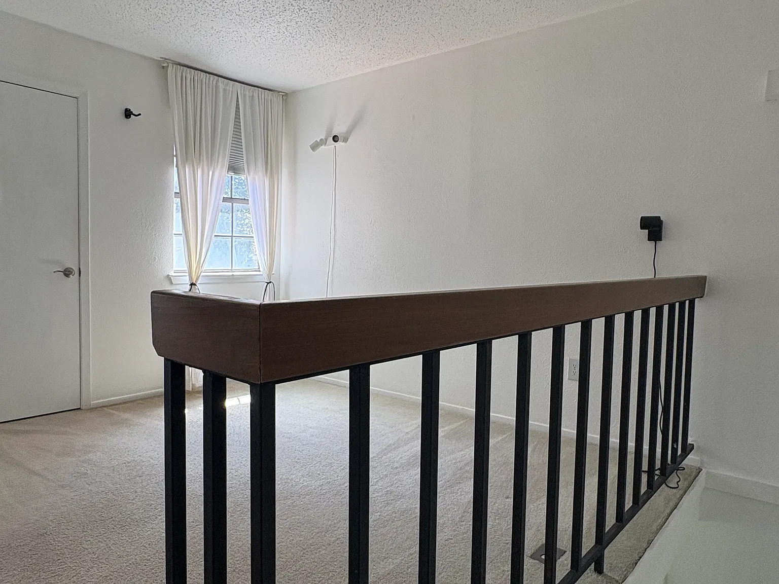 893 Dublin Dr — Photo 4