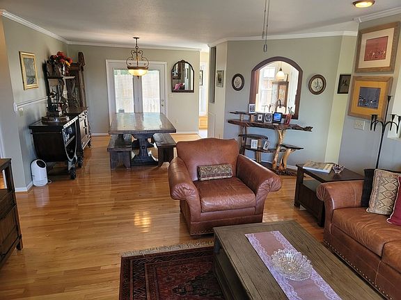 5th image of 2823 English Valley Ln