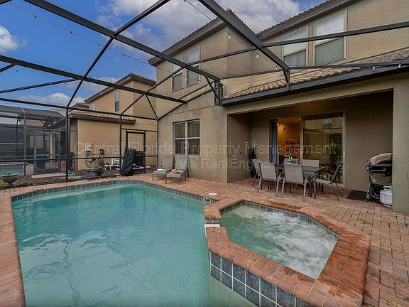 3rd image of 5552 Misty Oak Cir