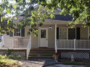 151 6th St, Colonial Beach, VA 22443