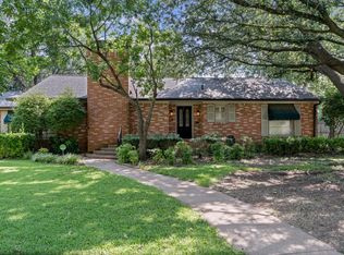 311 Sunset Dr, Cleburne, TX 76033